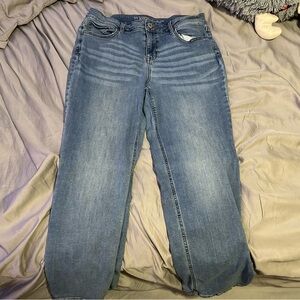 Maurices short mid-rise blue jeans
